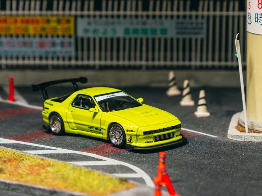 Tarmac Works 1/64 Pandem Mazda RX7 FC3S Yellow