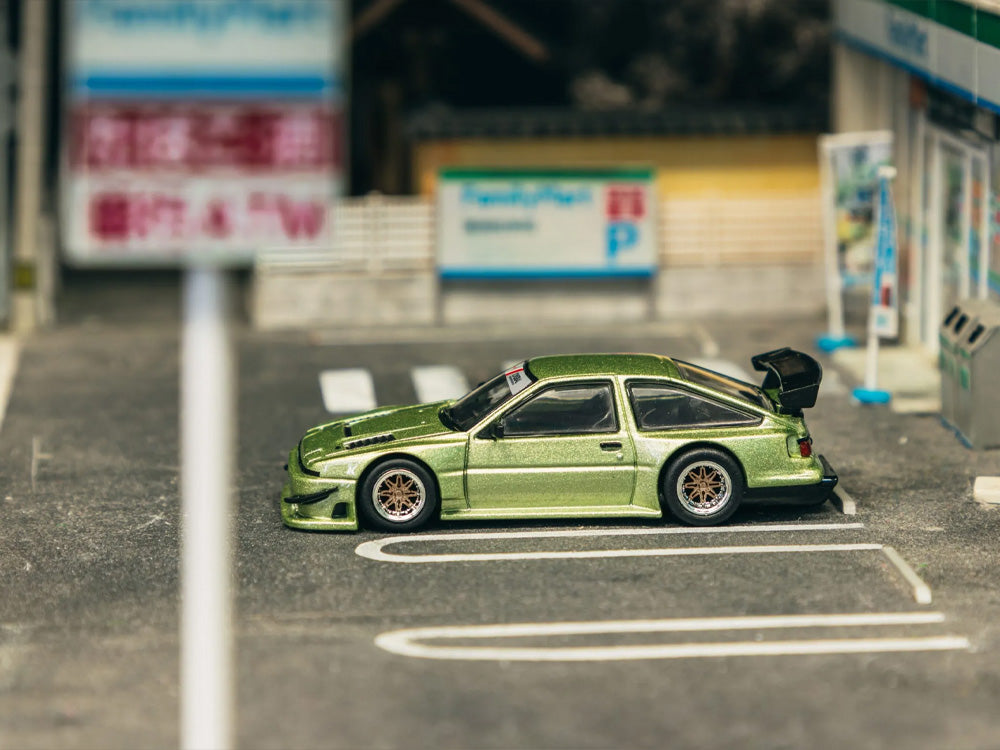 Tarmac Works 1/64 Toyota Sprinter Trueno AE86 Widebody Green